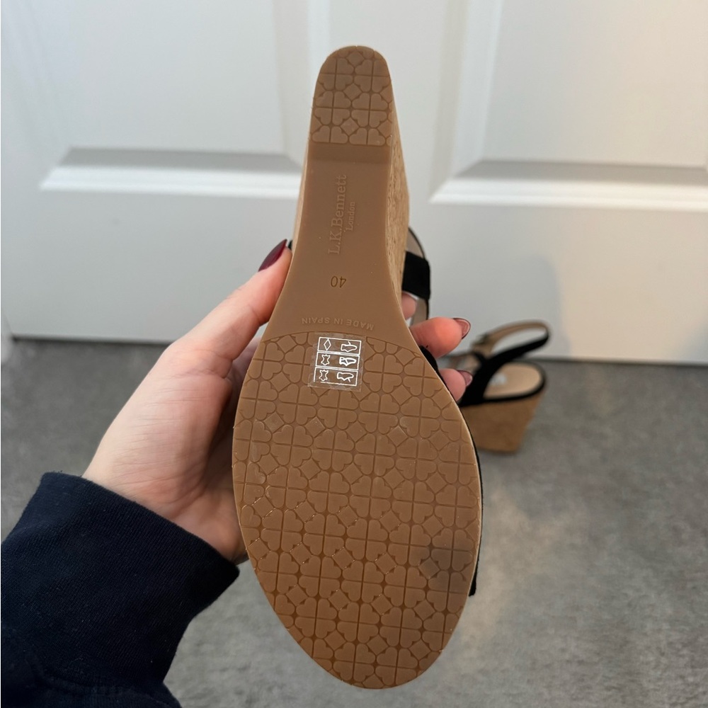 LK Bennett Black and Tan Wedge Sandals - Picture 4 of 7